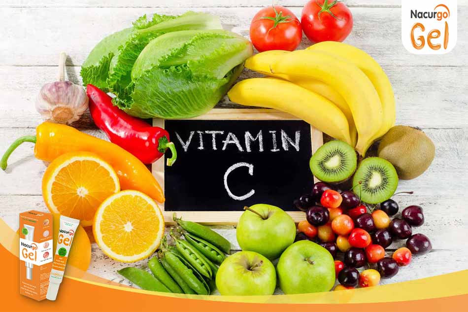 Vitamin C giúp làm mờ sẹo lõm nhanh chóng